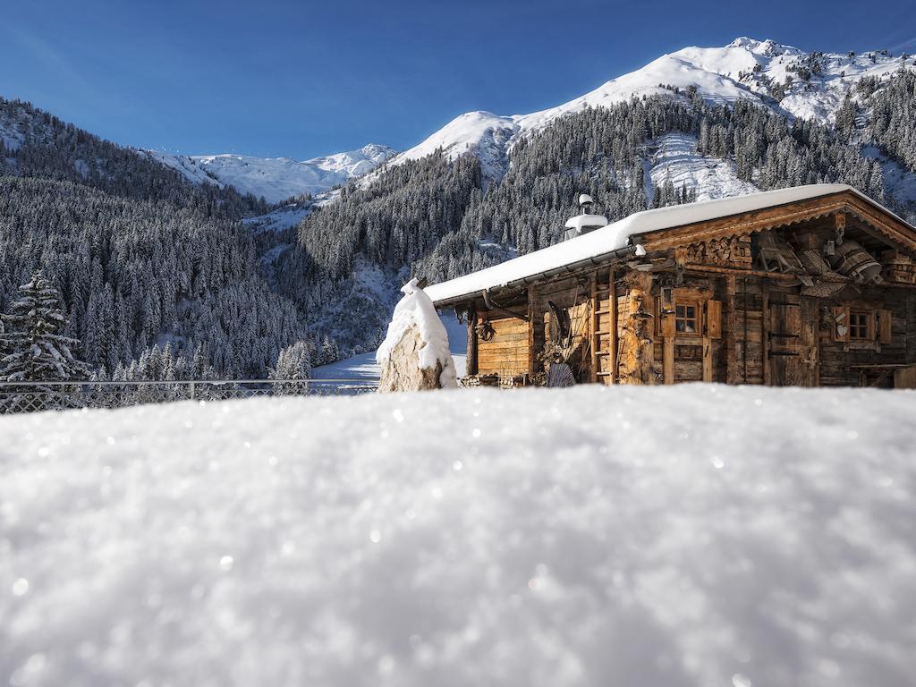 Hotel Bergkristall Zillertal - Adults Only 14 Years Plus Hippach Exterior photo