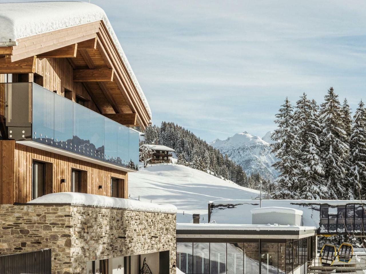 Hotel Bergkristall Zillertal - Adults Only 14 Years Plus Hippach Exterior photo