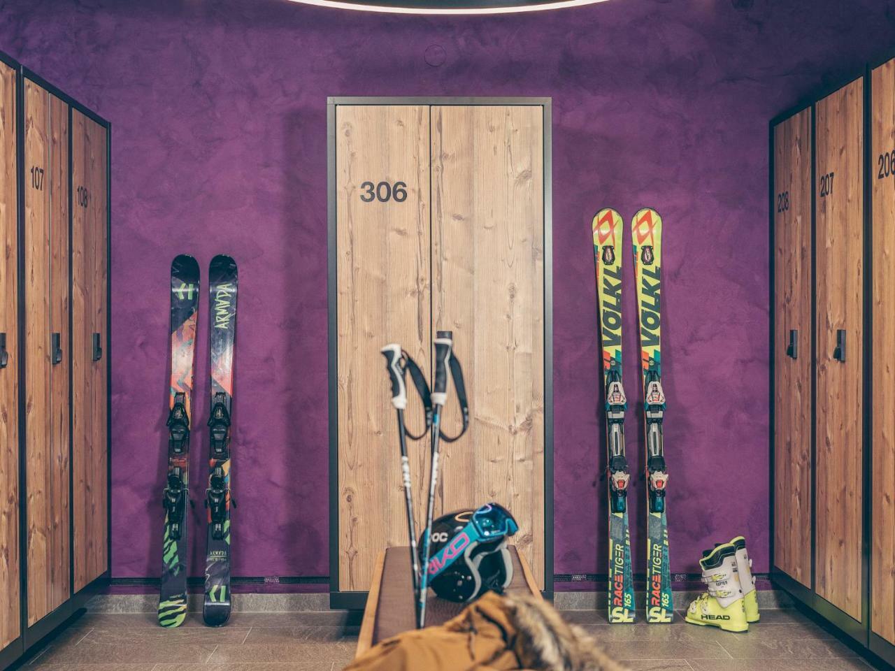 Hotel Bergkristall Zillertal - Adults Only 14 Years Plus Hippach Exterior photo